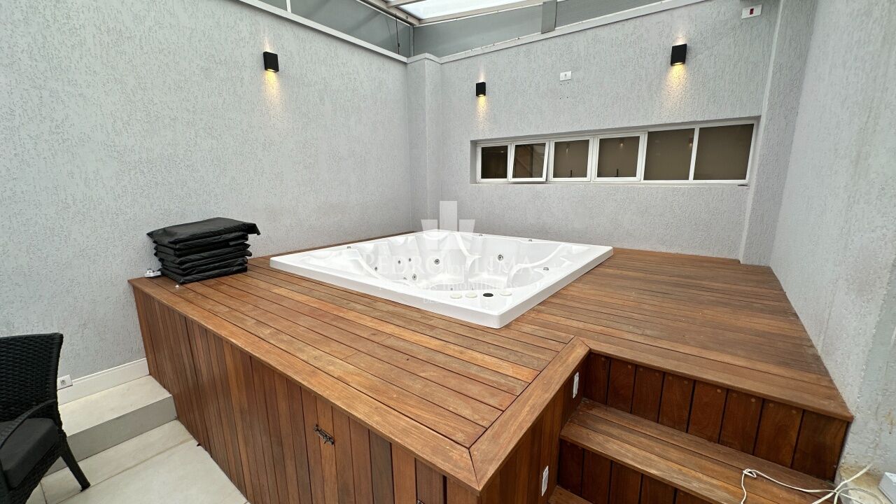 Apartamento cobertura no Jardim Anália Franco , 260m², 4 quartos e 3 vagas. Condomínio Anália Franco