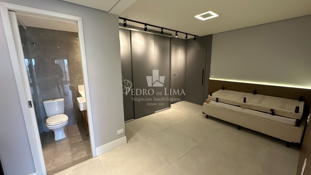 Apartamento cobertura no Jardim Anália Franco , 260m², 4 quartos e 3 vagas. Condomínio Anália Franco