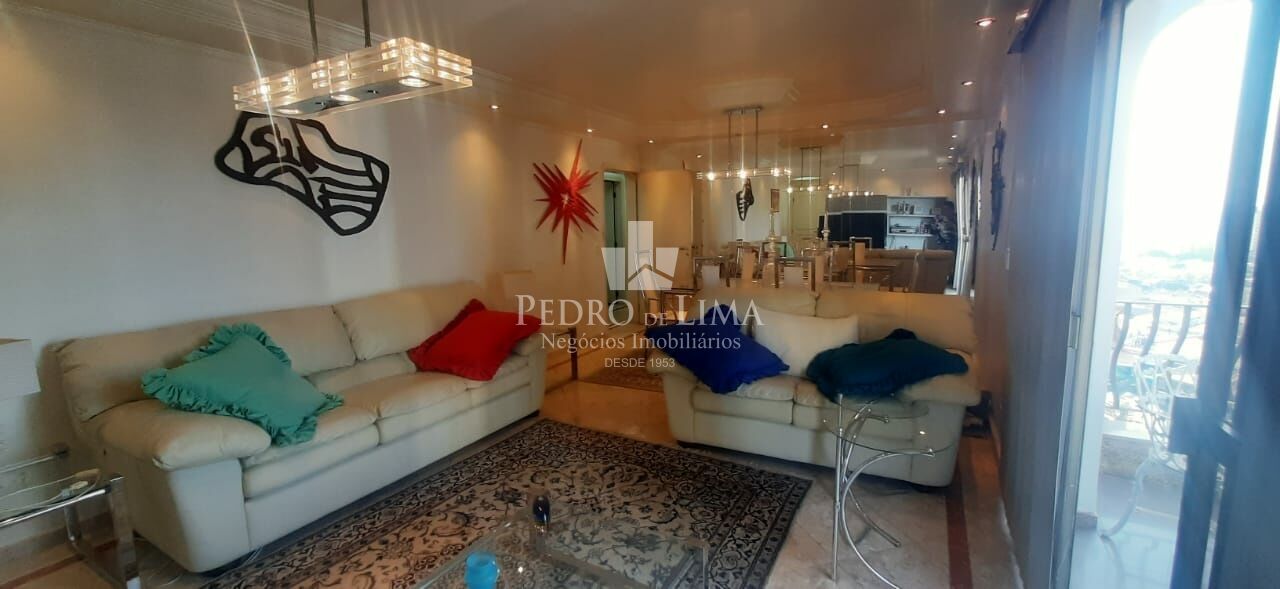 Apartamento, 3 quartos , 1 suíte, 2 vagas. Condomínio Anália Franco