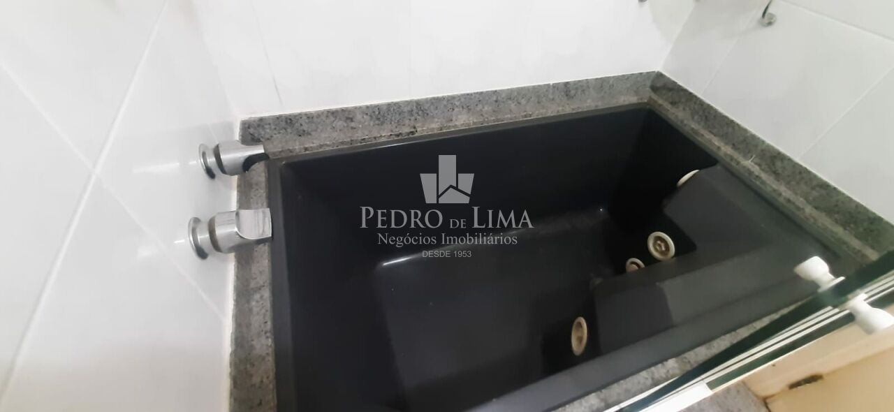 Apartamento, 3 quartos , 1 suíte, 2 vagas. Condomínio Anália Franco