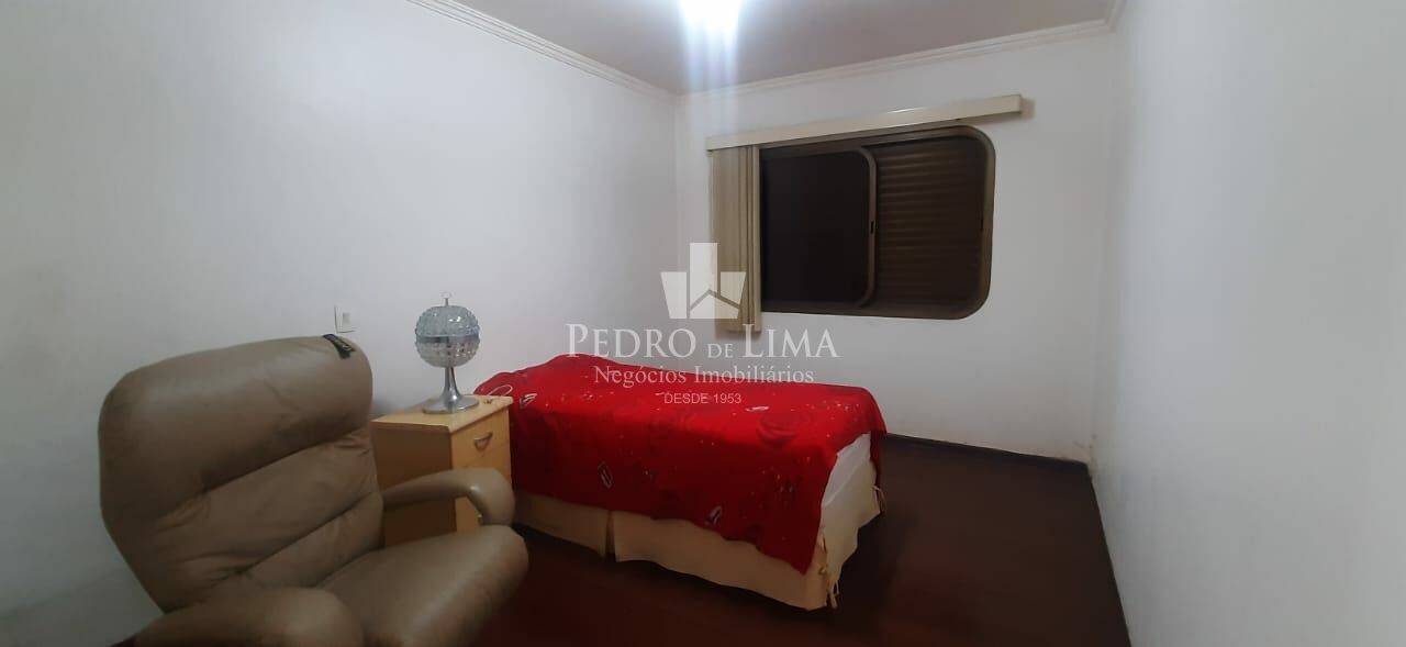 Apartamento, 3 quartos , 1 suíte, 2 vagas. Condomínio Anália Franco