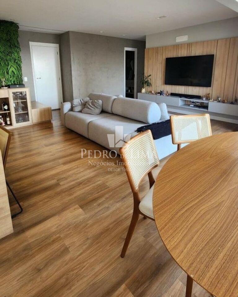 Condomínio Scena Tatuapé - 106m², 2 quartos suítes, varanda gourmet e 2 vagas.