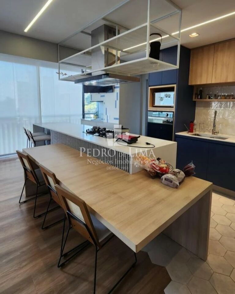 Condomínio Scena Tatuapé - 106m², 2 quartos suítes, varanda gourmet e 2 vagas.