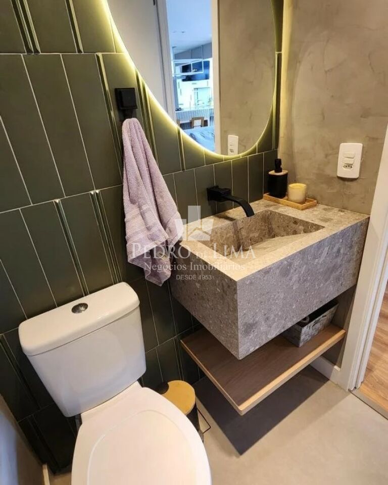 Condomínio Scena Tatuapé - 106m², 2 quartos suítes, varanda gourmet e 2 vagas.