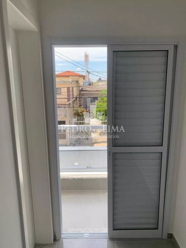 Sobrado frontal 3 quartos 1 suíte 1 vaga de garagem Parque São Lucas 