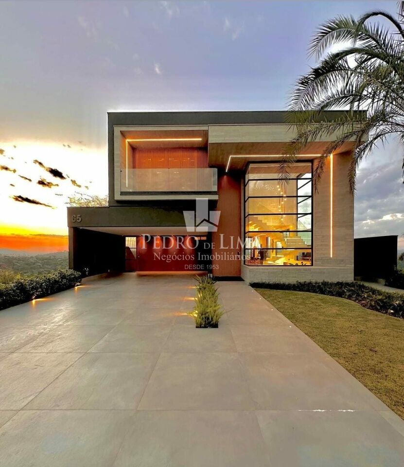 imagem do imovel Casa Alto Padrão em Alphaville  ref: TP26669