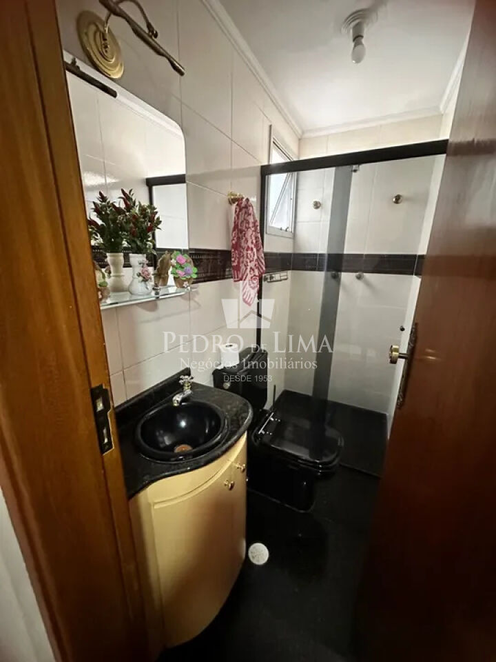Condomínio Piazza de Capri - Apartamento na Mooca 2 quartos sendo 1 suíte 1 vaga fixa e coberta 