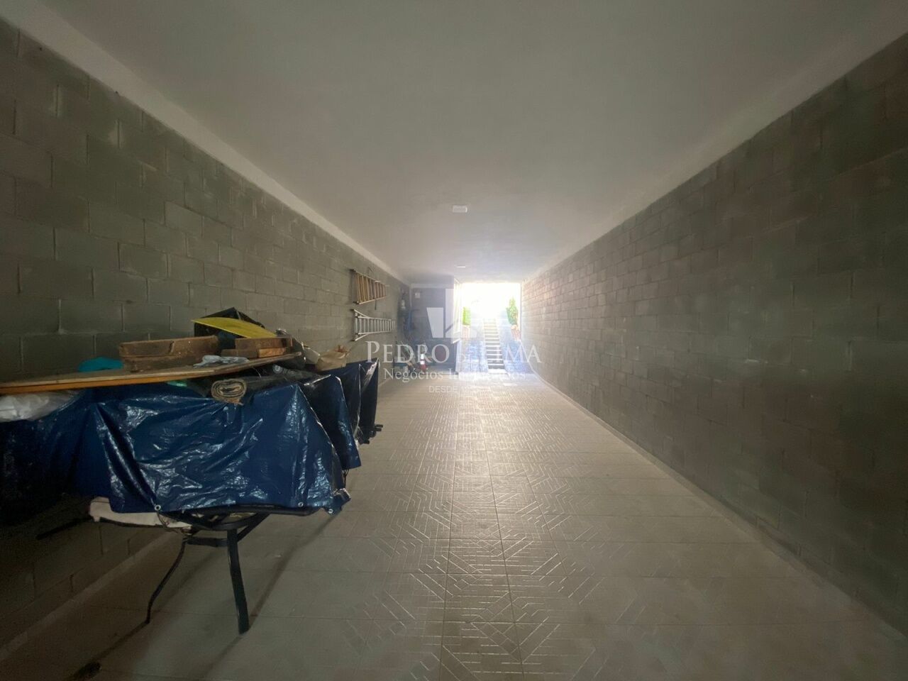 Casa 3 quartos sendo 1 suíte e 8 vagas na Vila Carneiro