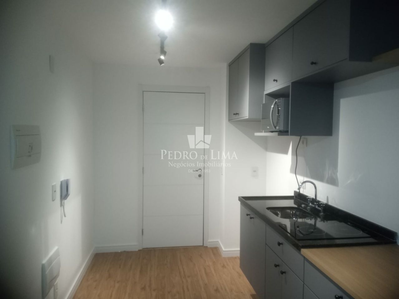 Apartamento no Condomínio Linea Home Resort Studios - 25m² em frente ao Metrô Carrão
