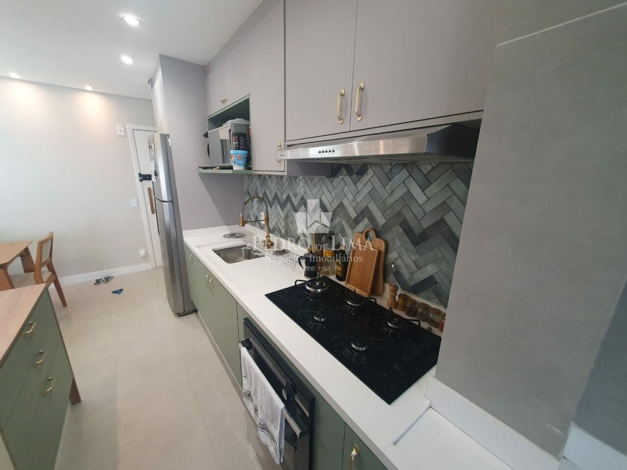 Apartamento porteira fechada, com 89m², 2 suítes e 2 vagas - Condomínio The Gardens Reserva 