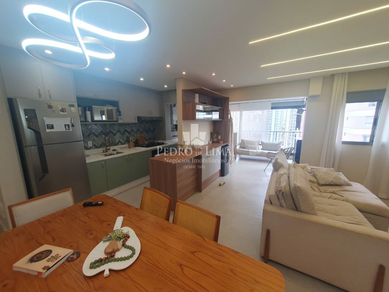 Apartamento porteira fechada, com 89m², 2 suítes e 2 vagas - Condomínio The Gardens Reserva 