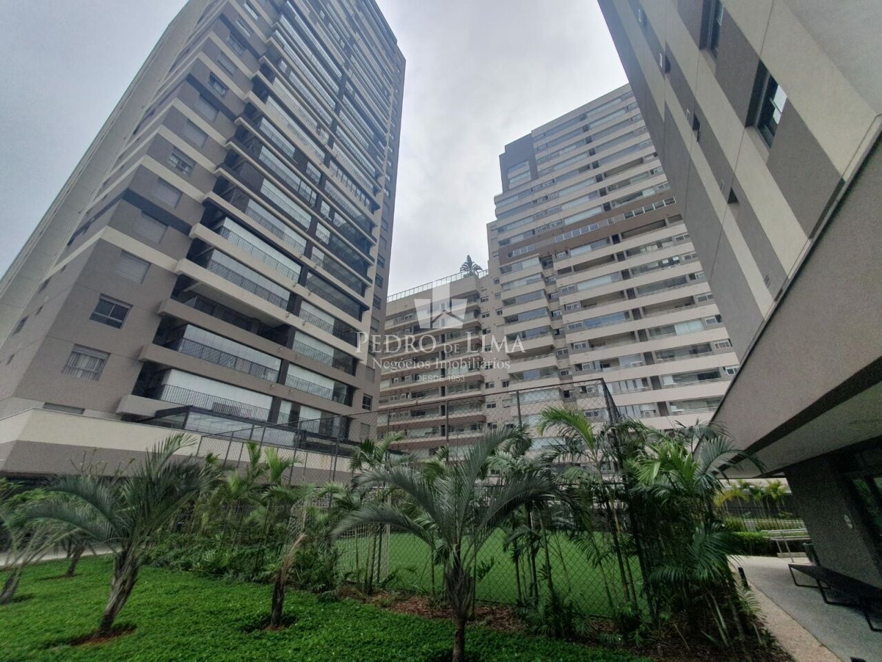 Apartamento porteira fechada, com 89m², 2 suítes e 2 vagas - Condomínio The Gardens Reserva 