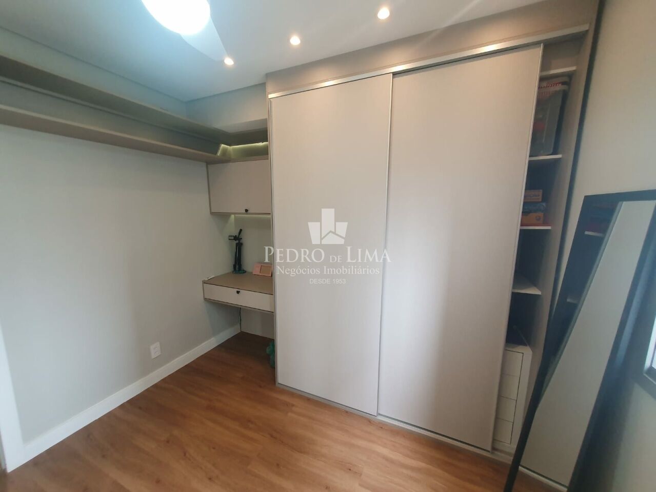 Apartamento porteira fechada, com 89m², 2 suítes e 2 vagas - Condomínio The Gardens Reserva 