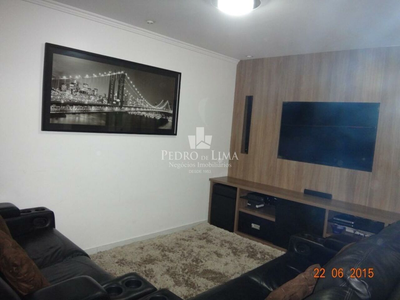Sobrado em condomínio na Vila Carrão.