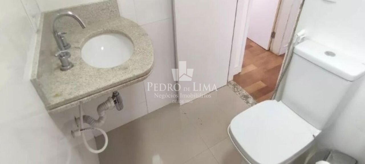 Apartamento 2 quartos, 1 vaga em São Matheus. Condomínio Vitória.