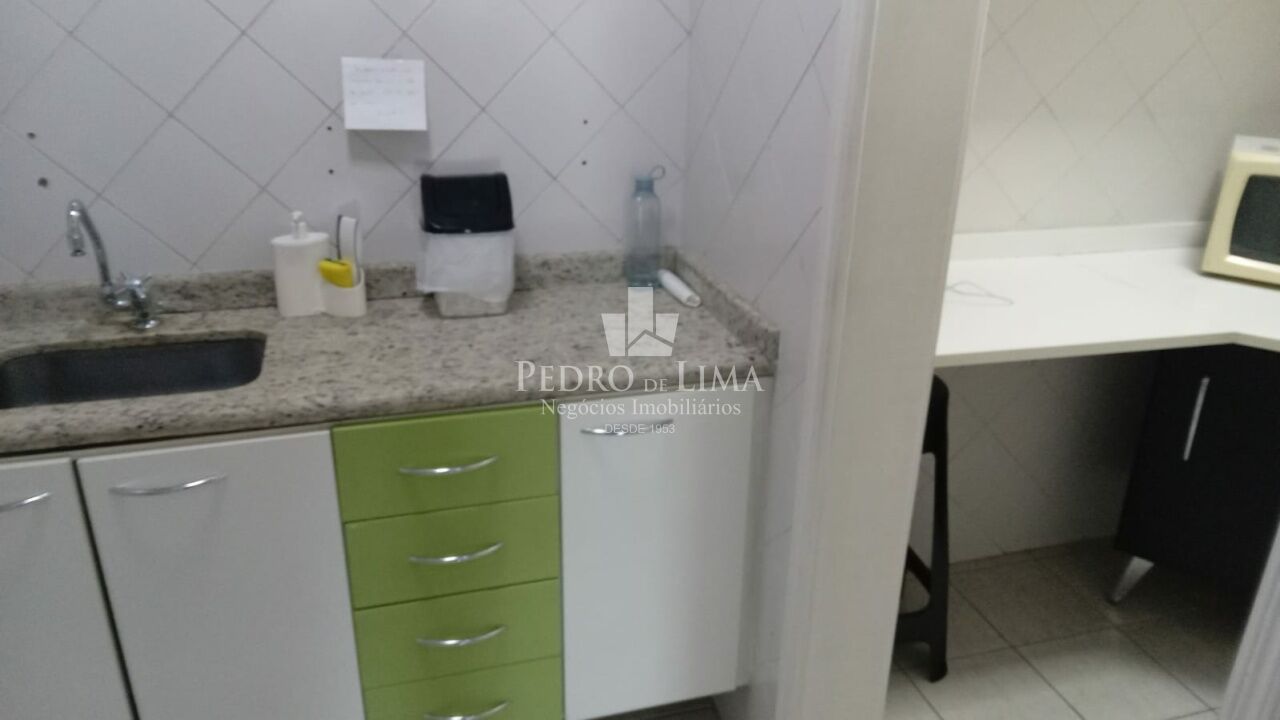 Sala comercial de 16m², em prédio a 400m de distância do metrô Penha