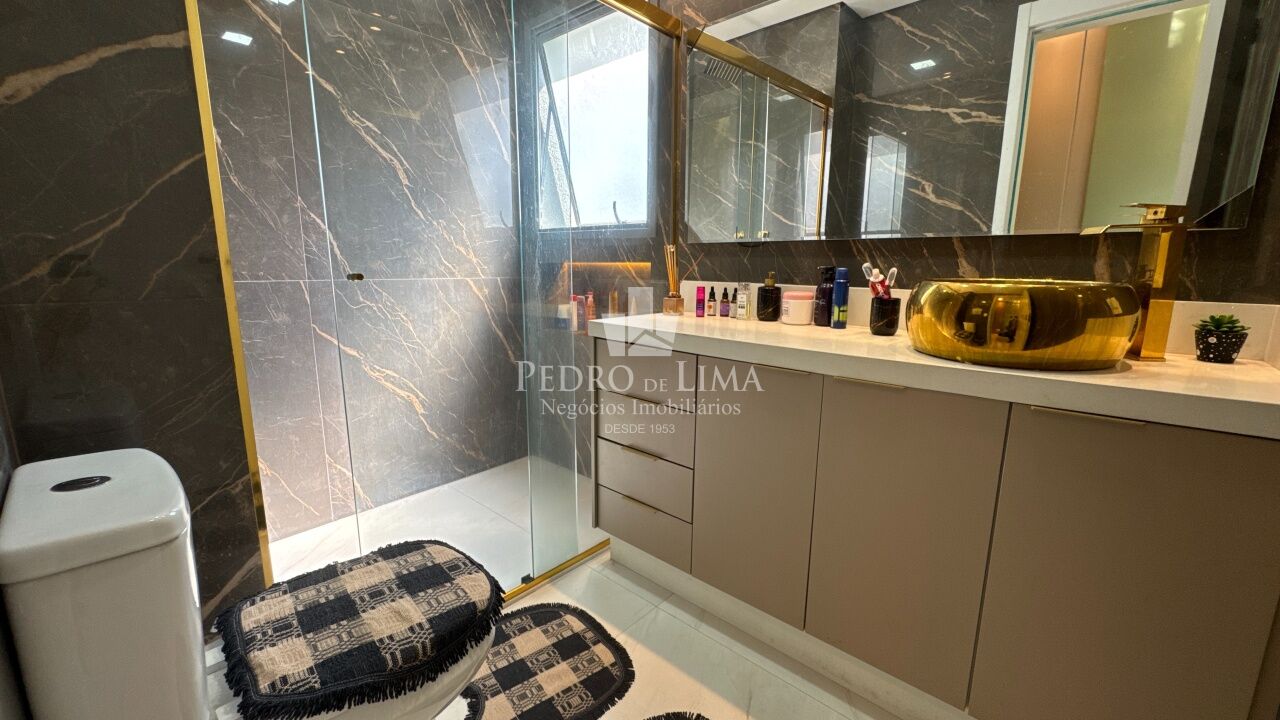 Apartamento alto padrão no Tatuapé, 144m², 3 suítes, varanda gourmet, 2 vagas. Condomínio High Park 