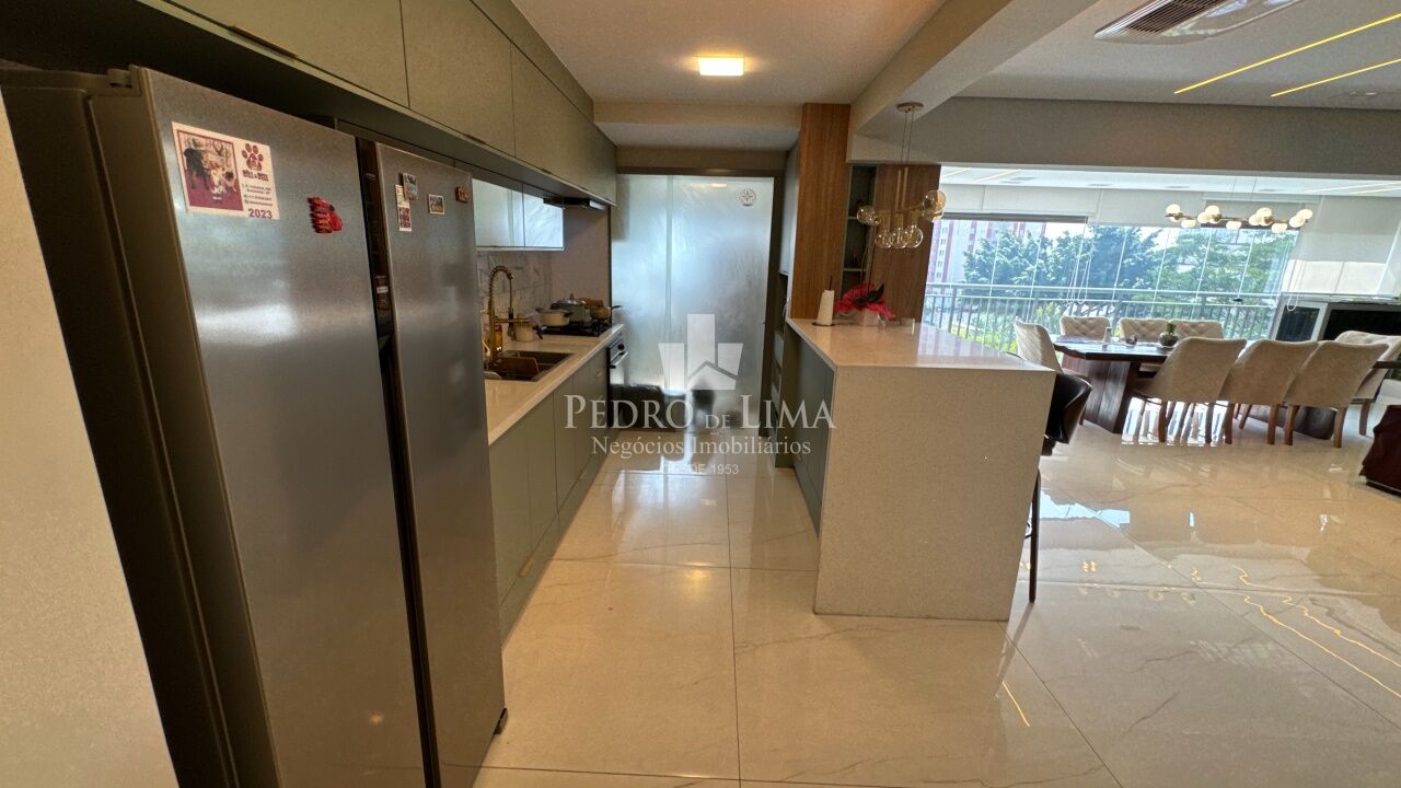 Apartamento alto padrão no Tatuapé, 144m², 3 suítes, varanda gourmet, 2 vagas. Condomínio High Park 