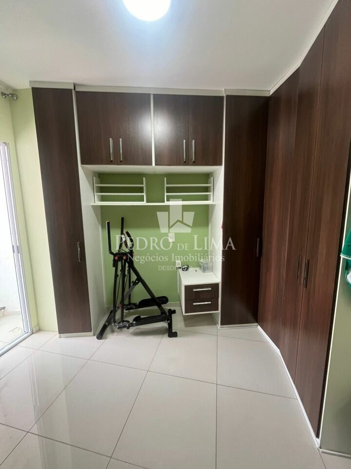 Casa na Vila Formosa 3 quartos sendo 3 suítes 3 vagas de garagem com quintal