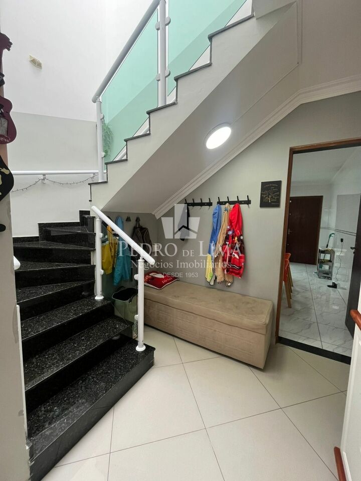imagem do imovel Casa na Vila Formosa 3 quartos sendo 3 suítes 3 vagas de garagem com quintal ref: TP27417