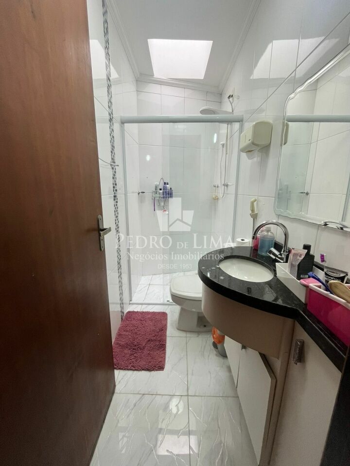 Casa na Vila Formosa 3 quartos sendo 3 suítes 3 vagas de garagem com quintal