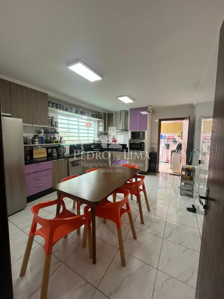 Casa na Vila Formosa 3 quartos sendo 3 suítes 3 vagas de garagem com quintal