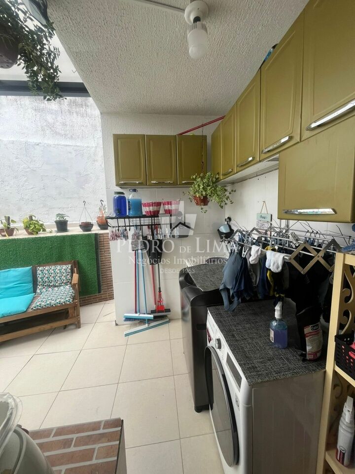Casa na Vila Formosa 3 quartos sendo 3 suítes 3 vagas de garagem com quintal