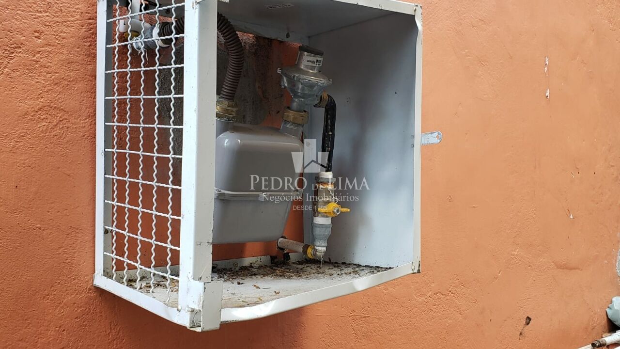 Sobrado Comercial de 320m², com 8 vagas de carro; no bairro Água Branca/Perdizes