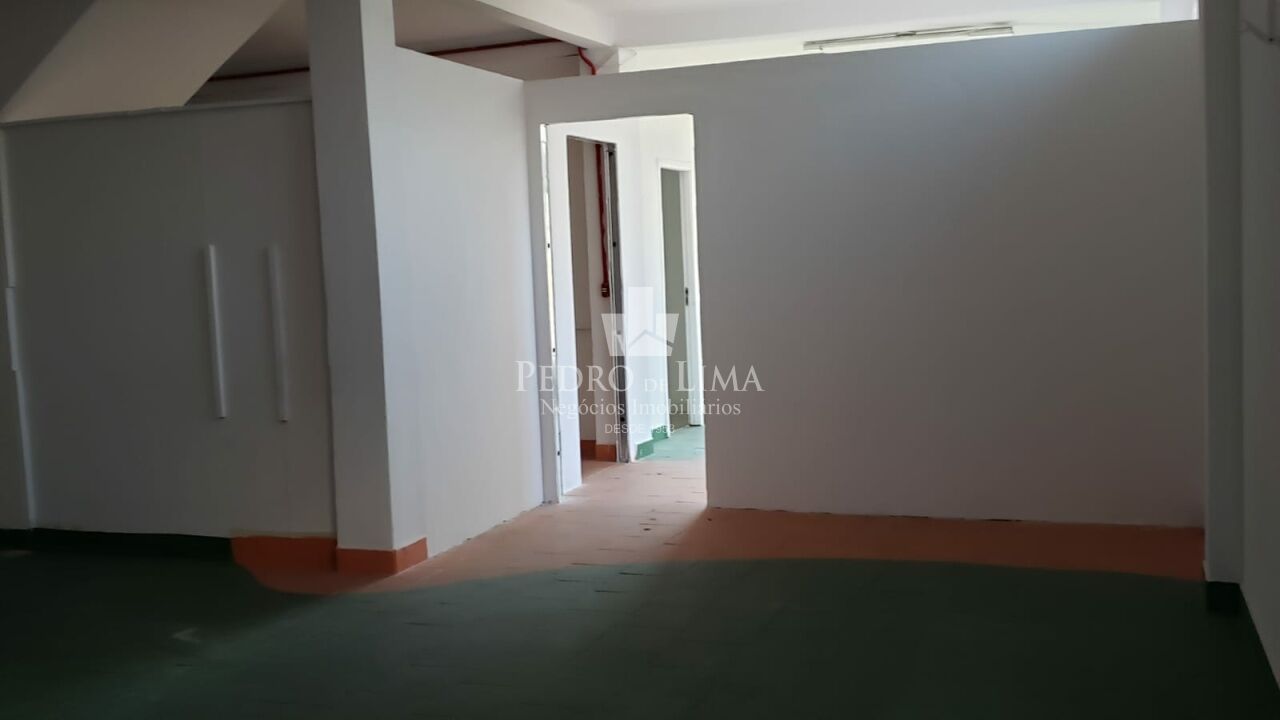 Sobrado Comercial de 320m², com 8 vagas de carro; no bairro Água Branca/Perdizes