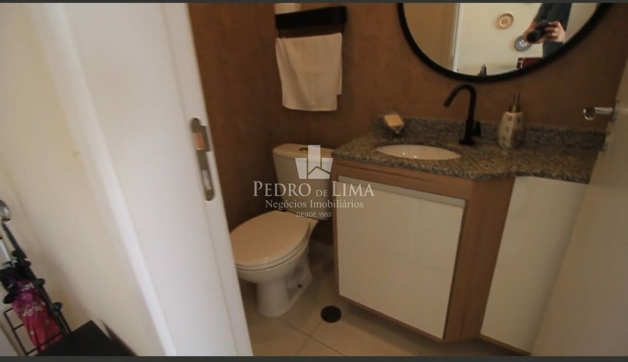 Apartamento na Mooca 45m², 1 suíte, lavabo, varanda e 1 vaga. Condomínio  Praça Piratininga