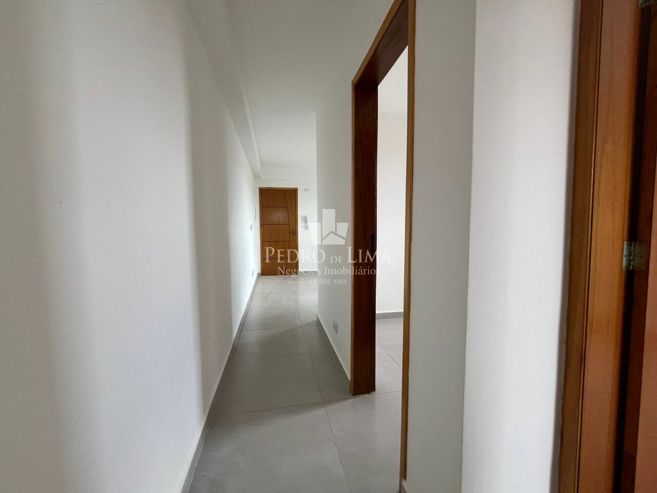 Apartamento Studio, com sacada e vaga, Anália Franco. Condomínio  Mafalda.