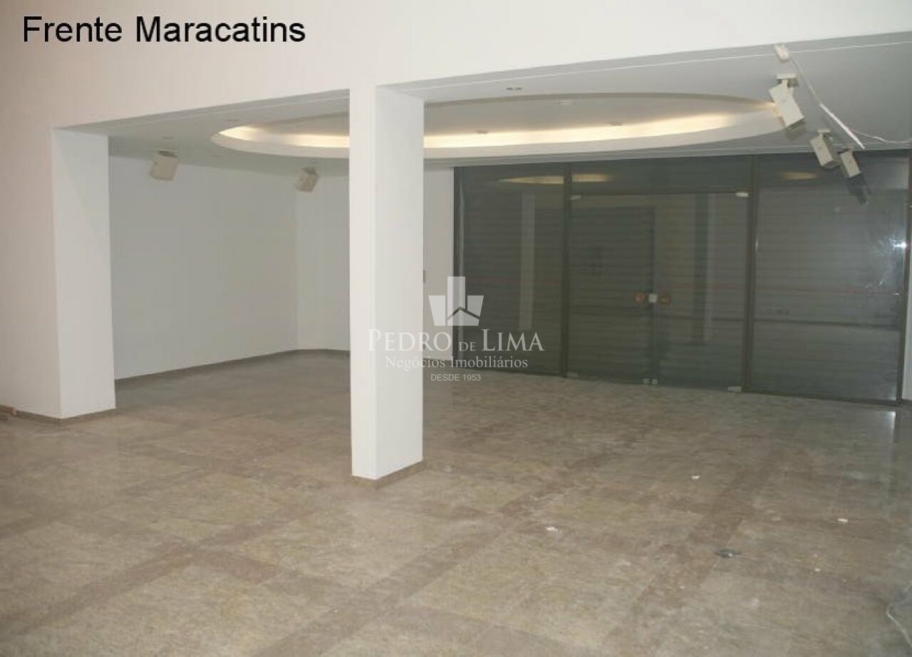 Prédio Comercial com 1553m², duas frentes e 40 vagas subsolo em Moema