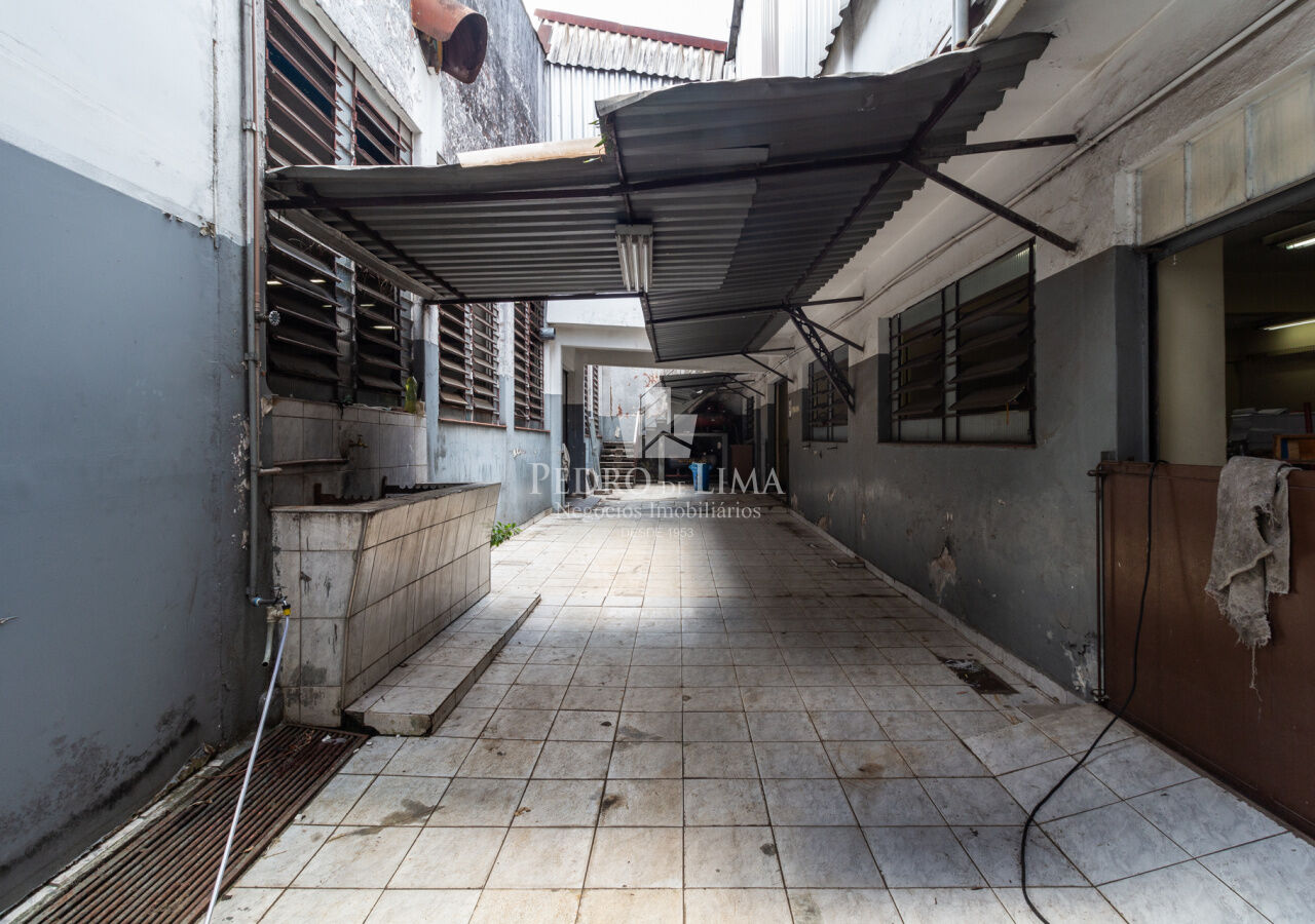 Terreno em zoneamento ZEUP, na Vila Carrão com 1595m² - Vende ou Aluga