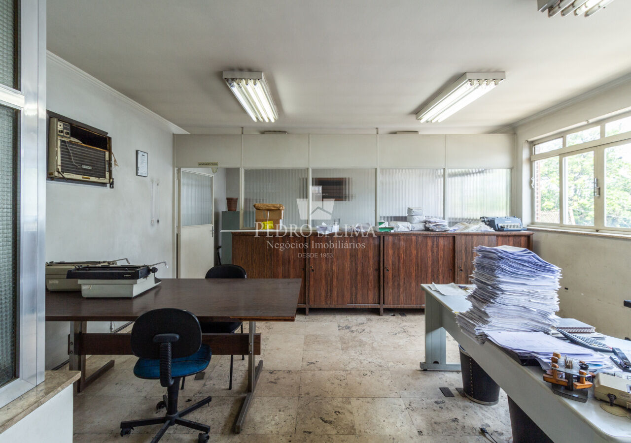 Terreno em zoneamento ZEUP, na Vila Carrão com 1595m² - Vende ou Aluga