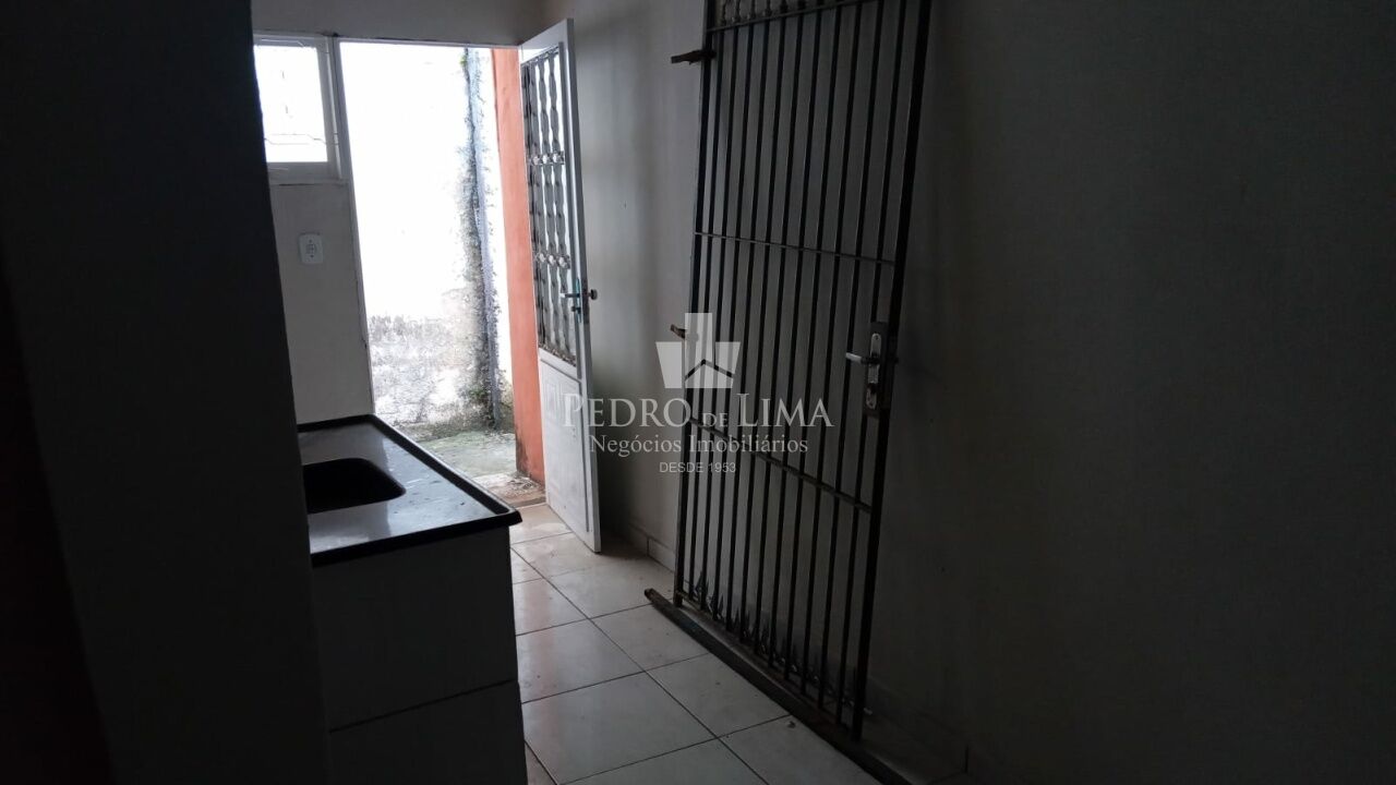imagem do imovel Casa de 35m²  (fundos) localizado na Vila Matilde ref: TP27732