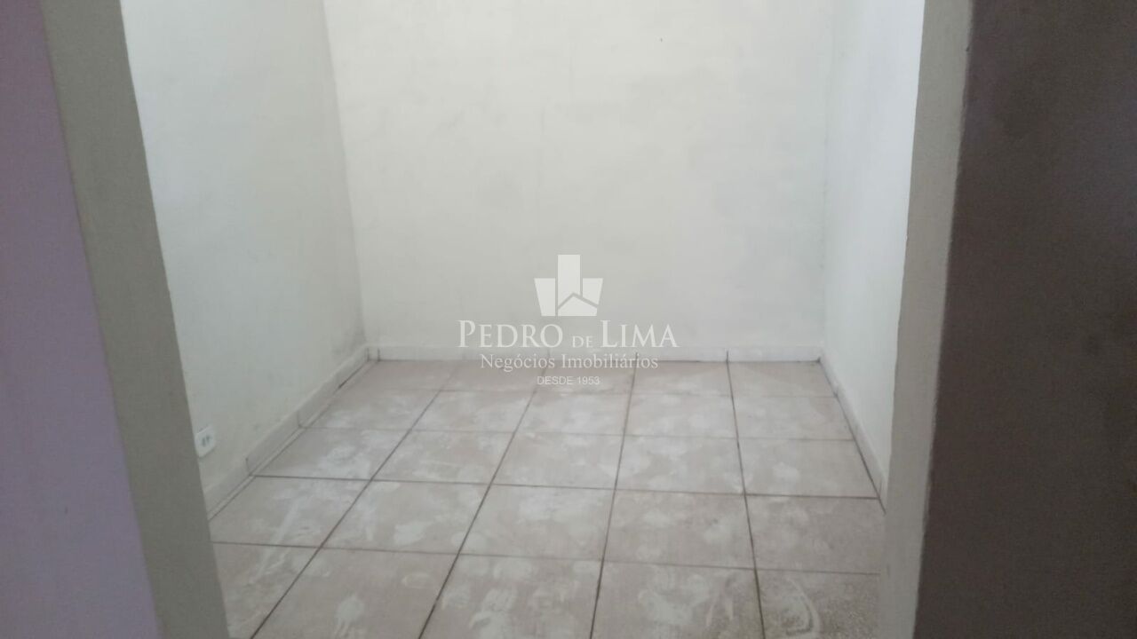 Casa de 35m²  (fundos) localizado na Vila Matilde