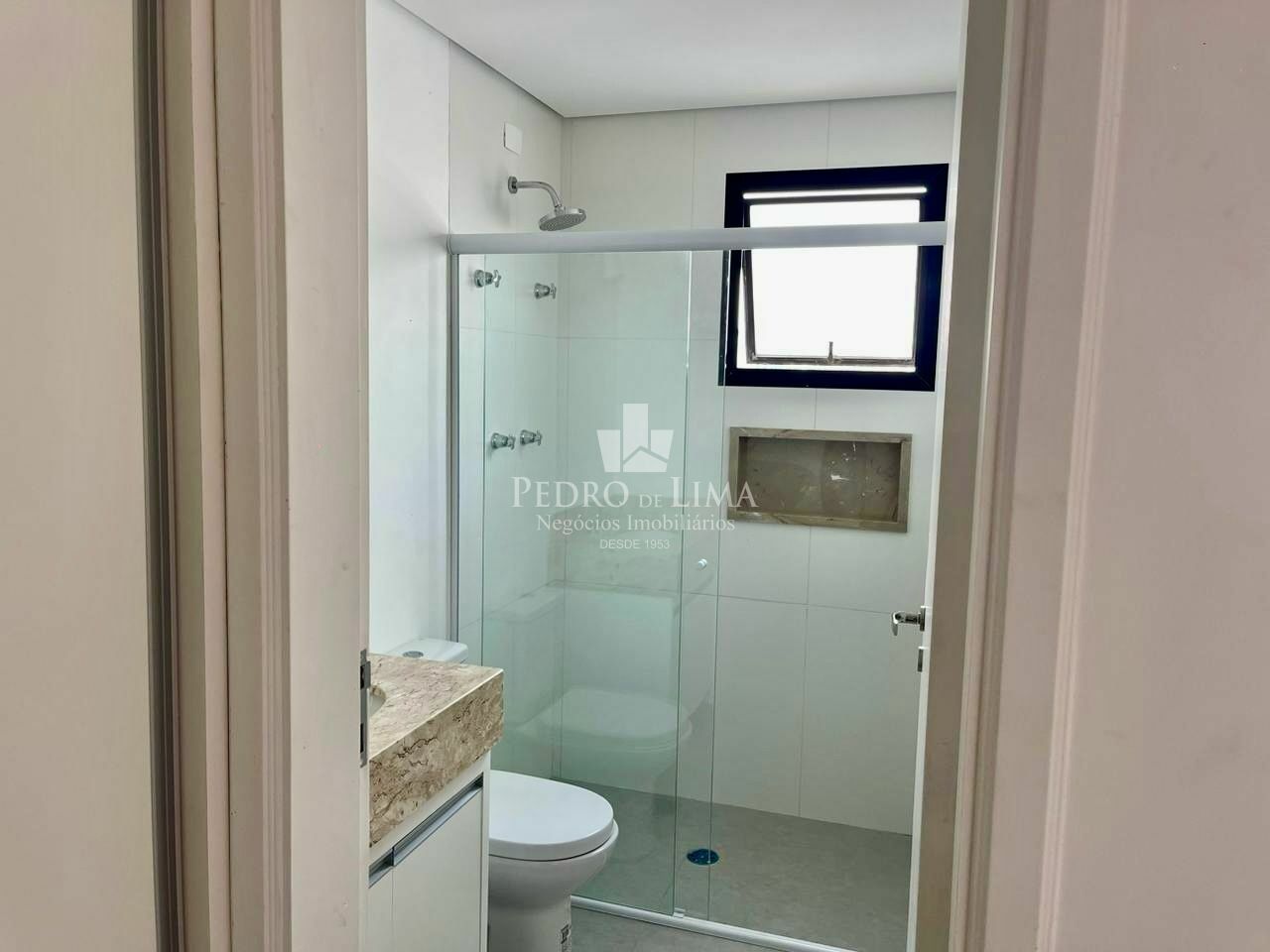 Apartamento 3 suítes, 197m², 2 vagas no Tatuapé. Condomínio Ana Paula.