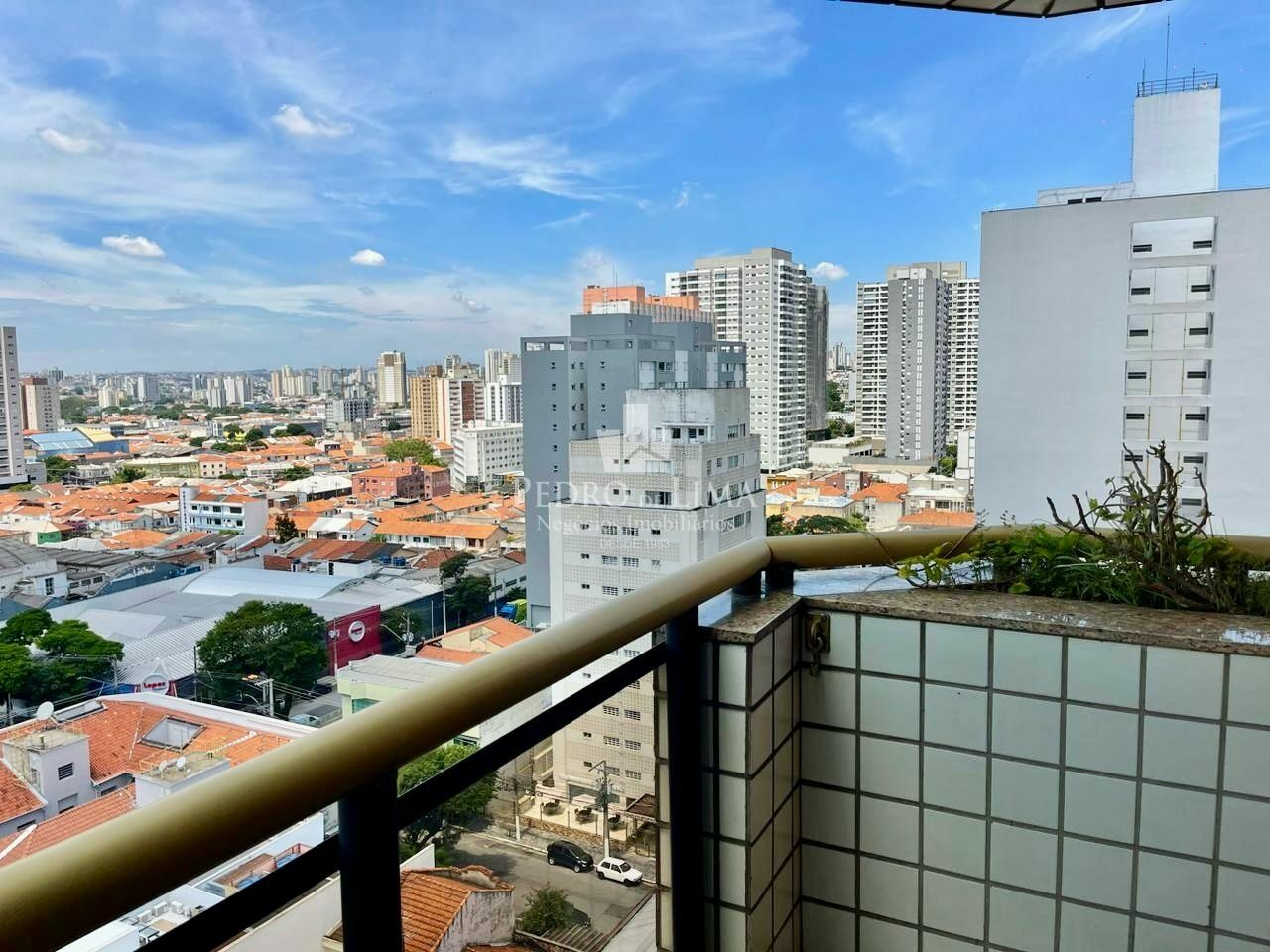 Apartamento 3 suítes, 197m², 2 vagas no Tatuapé. Condomínio Ana Paula.