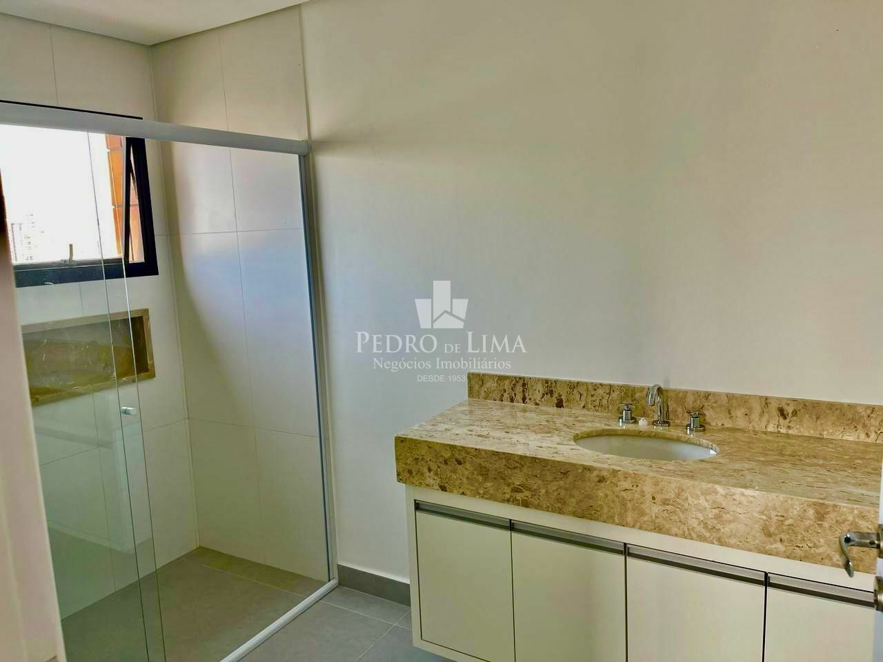 Apartamento 3 suítes, 197m², 2 vagas no Tatuapé. Condomínio Ana Paula.