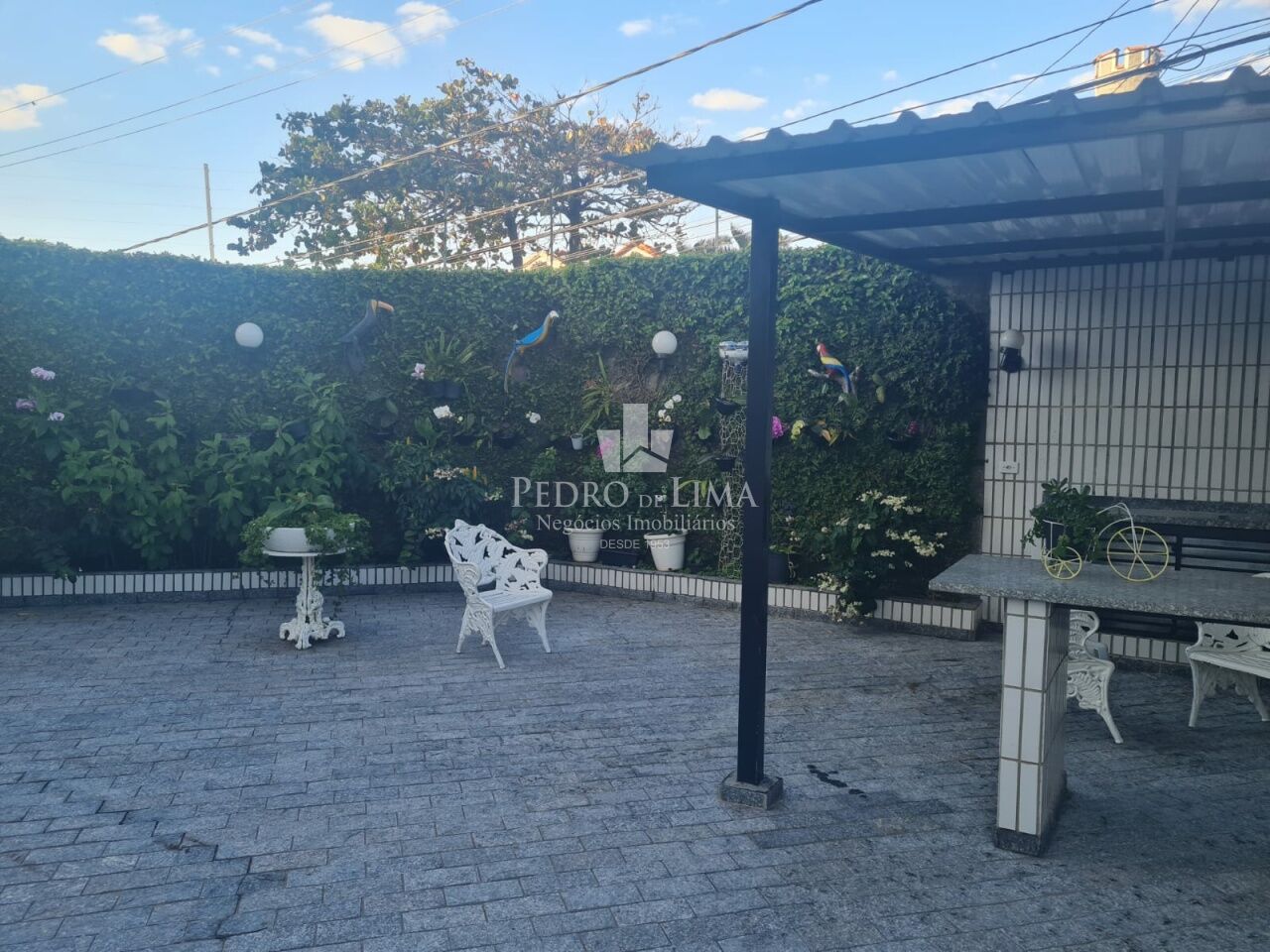 Apartamento 135m², com 3 quartos e 2 Vagas, próximo ao Shopping Penha. Condomínio Lopez de Gongora