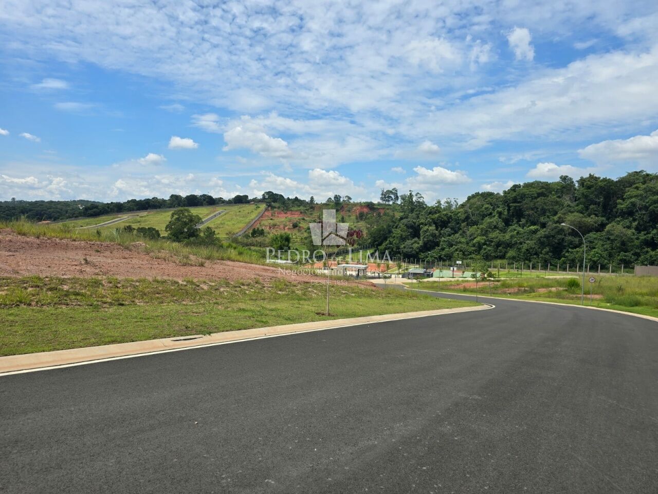 Condomínio Tamboré Jundiai_ 1.002,70 m²_ total infraestrutura