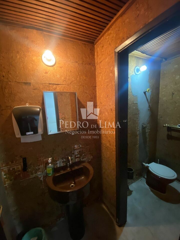 Galpão Comercial 430m² com vão livre no Itaim Bibi