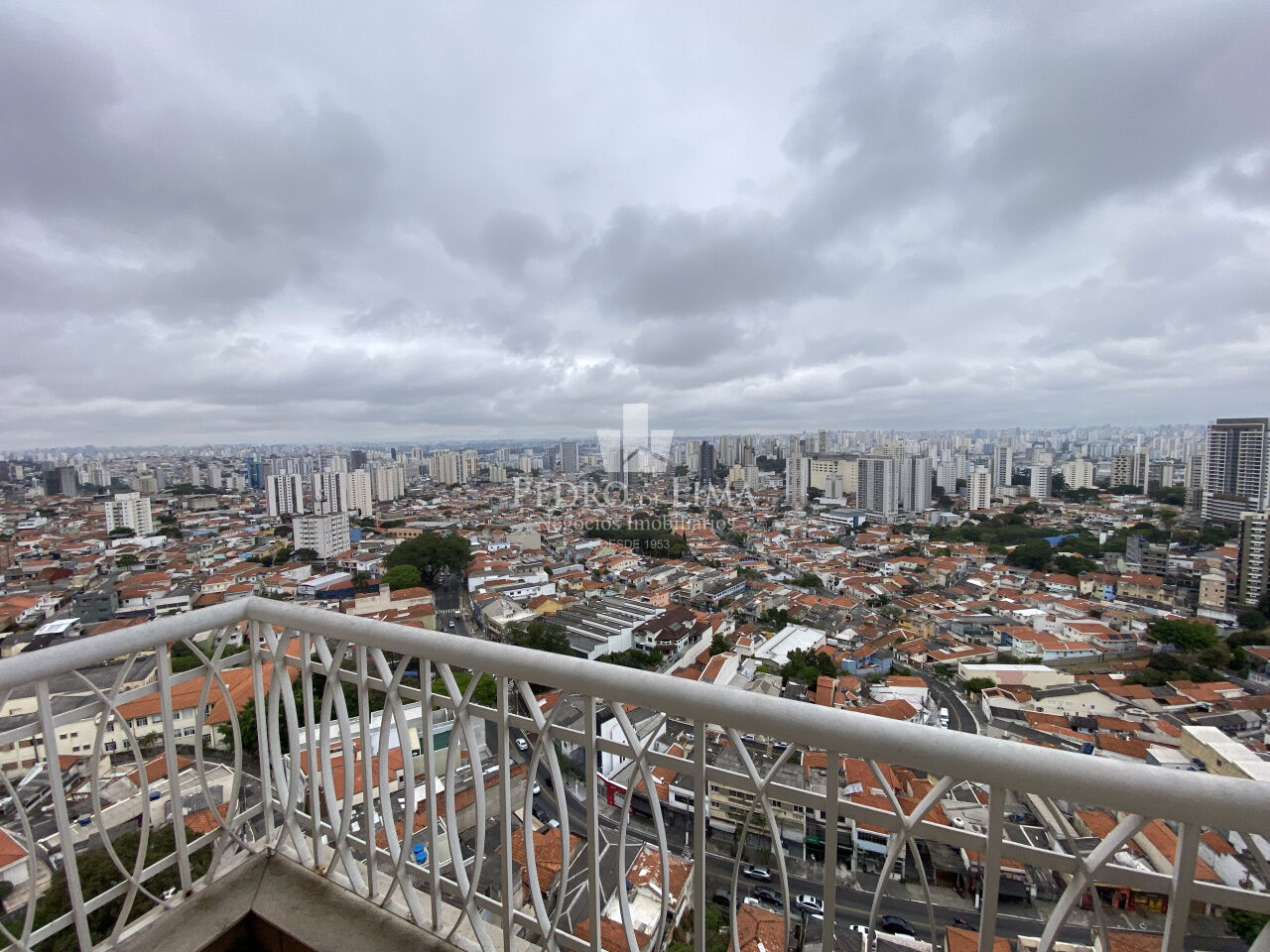 Apartamento com Mezanino 3 quartos sendo 1 suíte e 2 vagas fixas. Condomínio  Verdes Praças