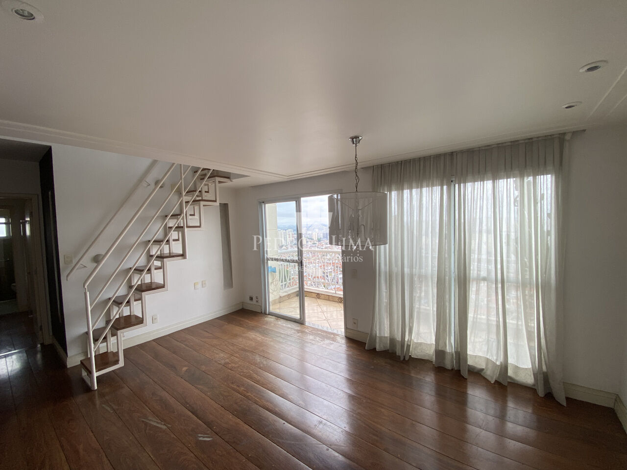 imagem do imovel Apartamento com Mezanino 3 quartos sendo 1 suíte e 2 vagas fixas. Condomínio  Verdes Praças ref: TP27861