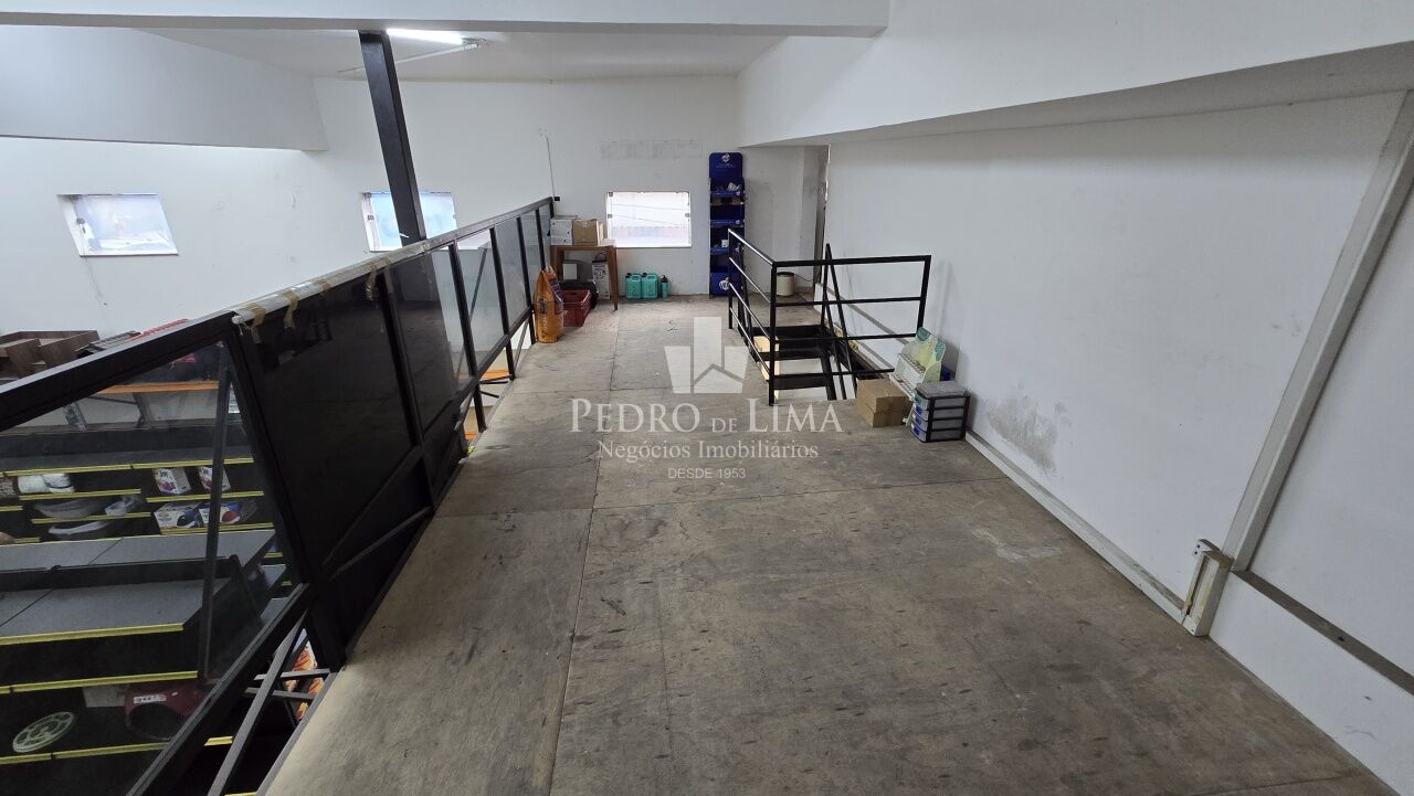 Prédio Comercial com 3000 ² - Vila Ema 