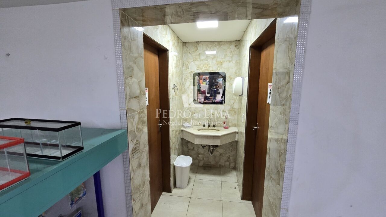 Prédio Comercial com 3000 ² - Vila Ema 