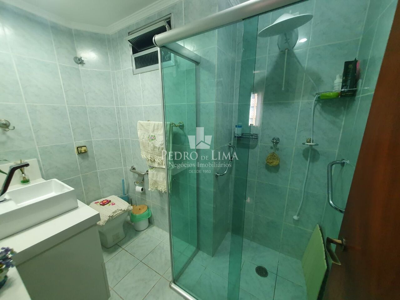 Apartamento no Tatuapé com 78m², 3 quartos, 1 vaga próximo ao Metrô Carrão. Condomínio Silvia Maria