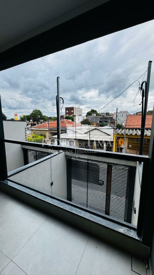 Sobrado 3 quartos 2 vagas no Arthur Alvin. 