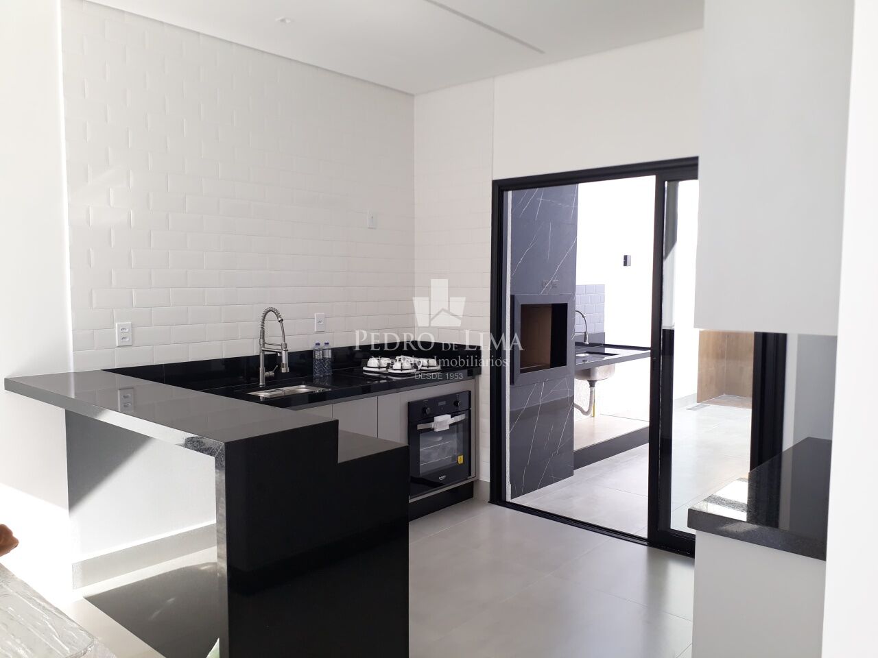 Casa Térrea em Mogi das Cruzes com espaço Gourmet. 3 quartos sendo 1 suíte e 1 vaga de garagem