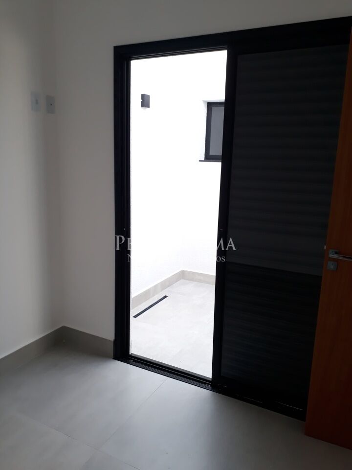 Casa Térrea em Mogi das Cruzes com espaço Gourmet. 3 quartos sendo 1 suíte e 1 vaga de garagem